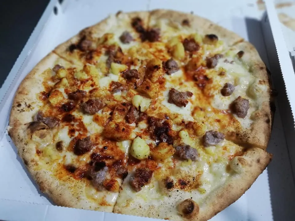 Pizzeria Pomodoro E Mozzarella_Sala Consilina_slider_image_2