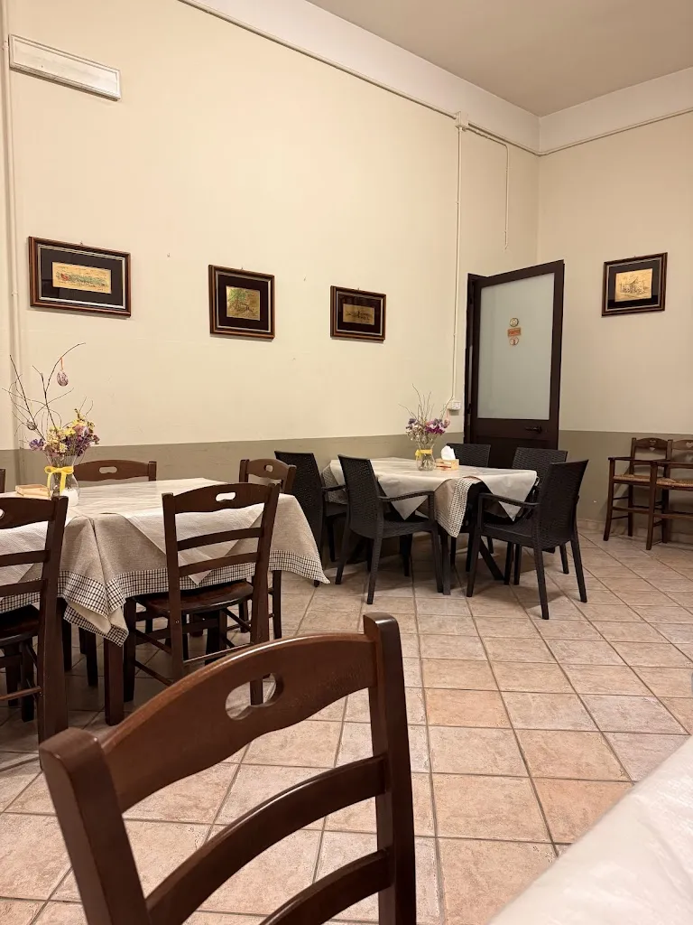 Salvatore Chiarolanza_CASARECCIA_San Cipriano d'Aversa_reseña