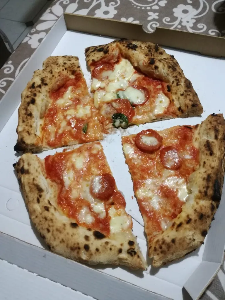 Giuseppe Di Filippo_CASARECCIA_San Cipriano d'Aversa_reseña