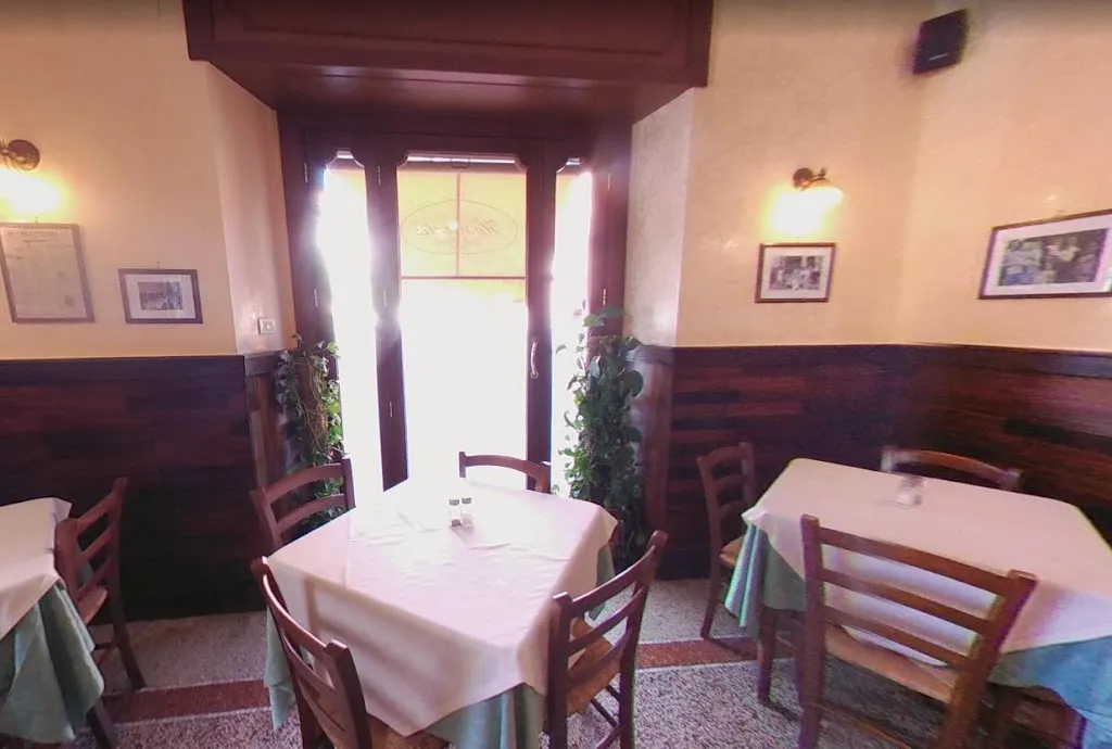 Vini e Cucina "Dalle Sorelle" restaurant in San Carlo All'Arena