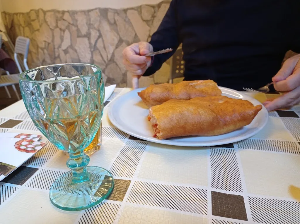 Menu_Pizzeria e Trattoria Regina Vittoria_San Carlo All'Arena_image_6