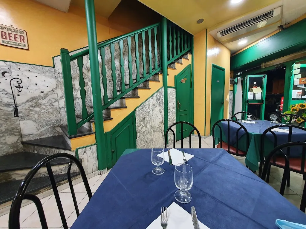 Pizzeria del Leone Daniela restaurant in San Carlo All'Arena