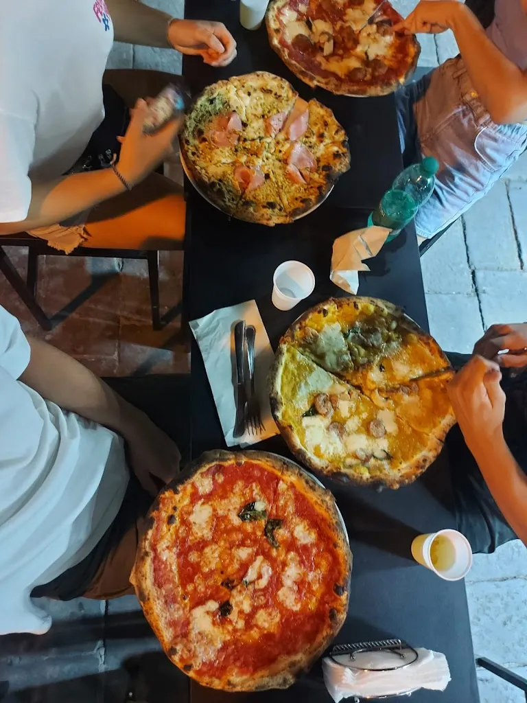 Menu_Pizzeria Hermanos_San Carlo All'Arena_image_5