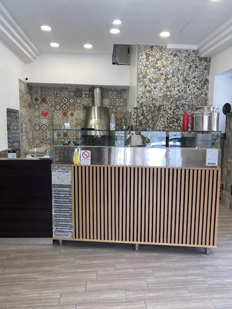 La Vera Pizza Fritta da Gennaro pizzeria Arenaccia restaurant in San Carlo All'Arena