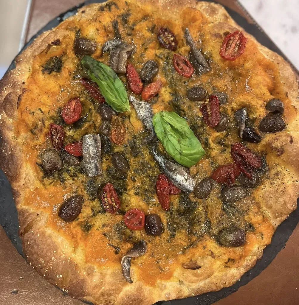 Dani Baal_Pizzeria Trattoria La Taverna del Re a Capodimonte_San Carlo All'Arena_review