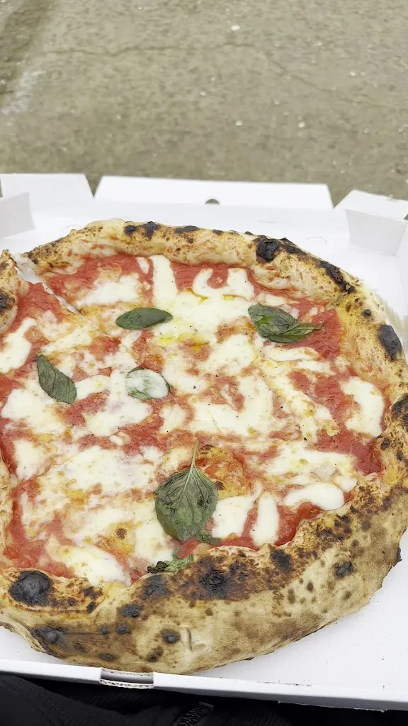 Pizzeria Trattoria La Taverna del Re a Capodimonte_San Carlo All'Arena_slider_image_2