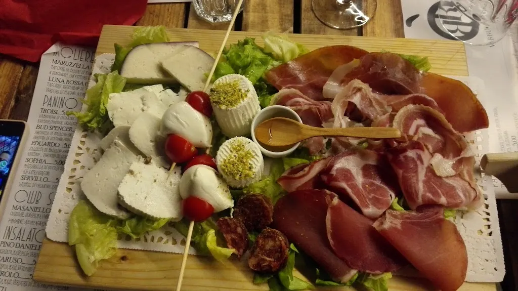 VABBUÒ BISTRÒ_San Felice A Cancello_slider_image_3