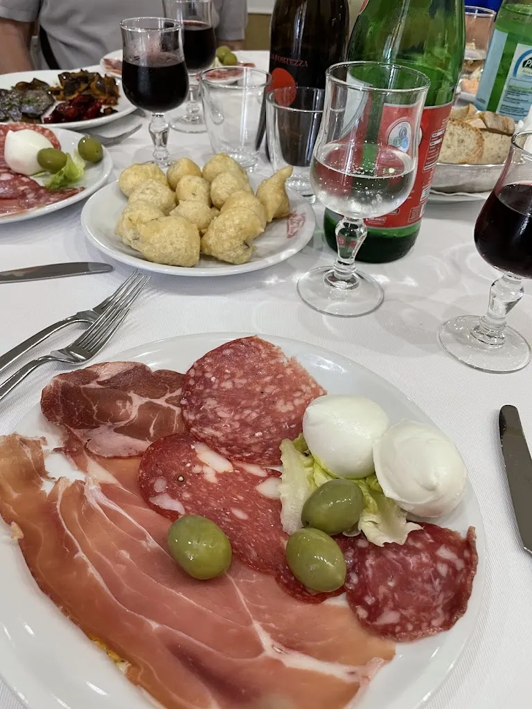 Ristorante Pizzeria Parco delle Rose_San Felice A Cancello_slider_image_2