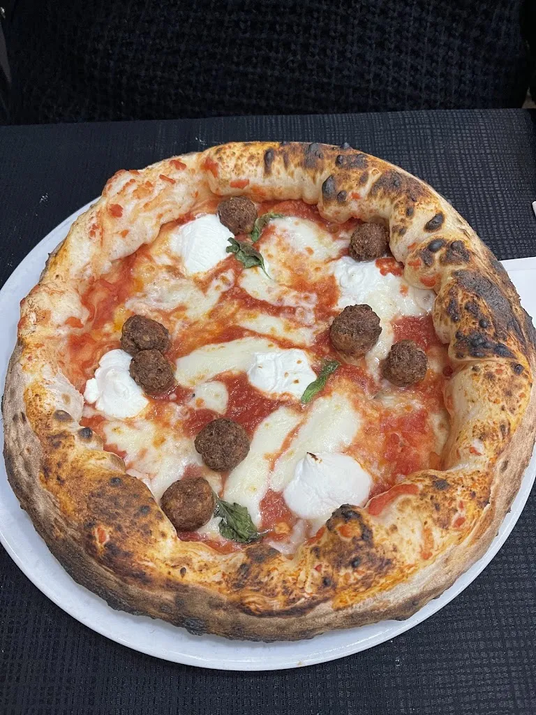 Luigi Romano_ARTI Pizzaria_San Felice A Cancello_review