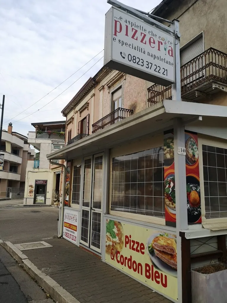 E Aspiette che coce Pizzeria_San Felice A Cancello_slider_image_1