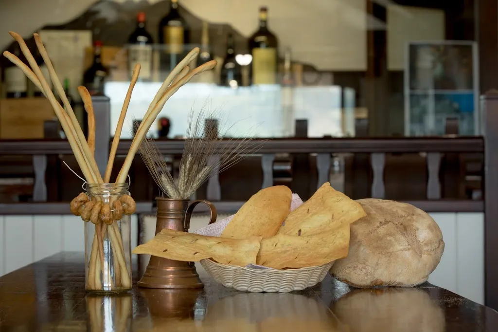 Taverna del Marchese_San Giorgio la Molara_slider_image_3