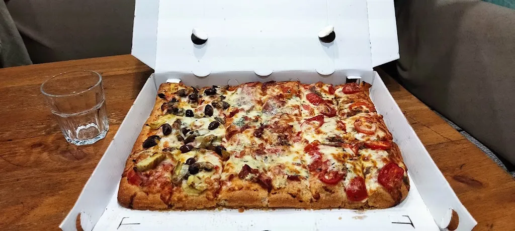 Motorhome Mutts_Focacceria Rosticceria Crifò_San Giorgio_review