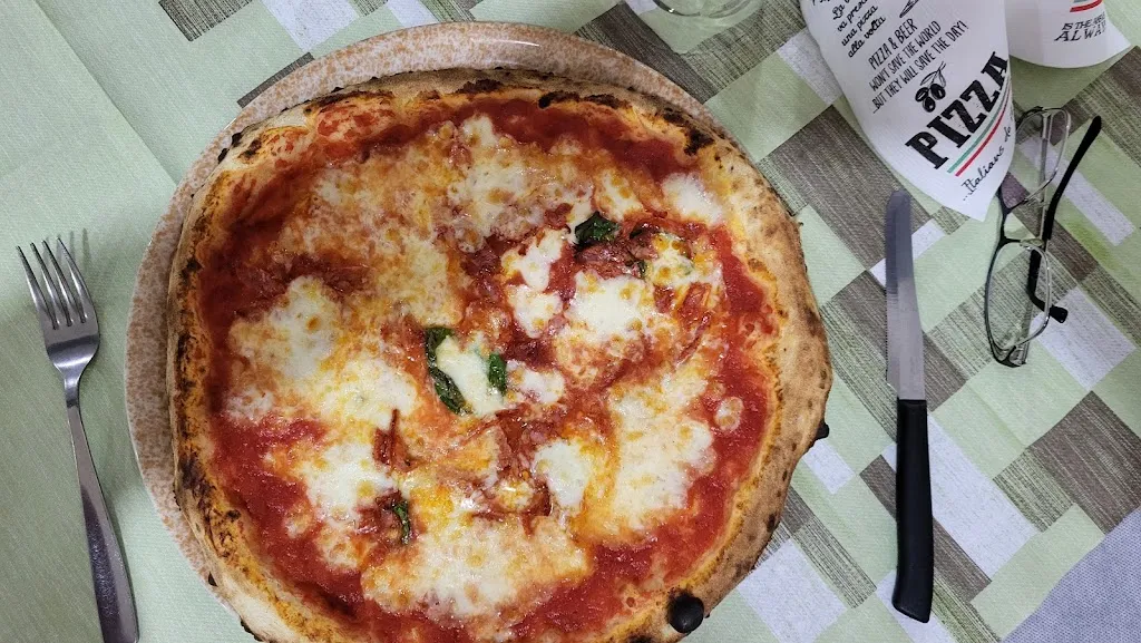 Pizzeria Lo Spuntino_San Mango Piemonte_slider_image_2