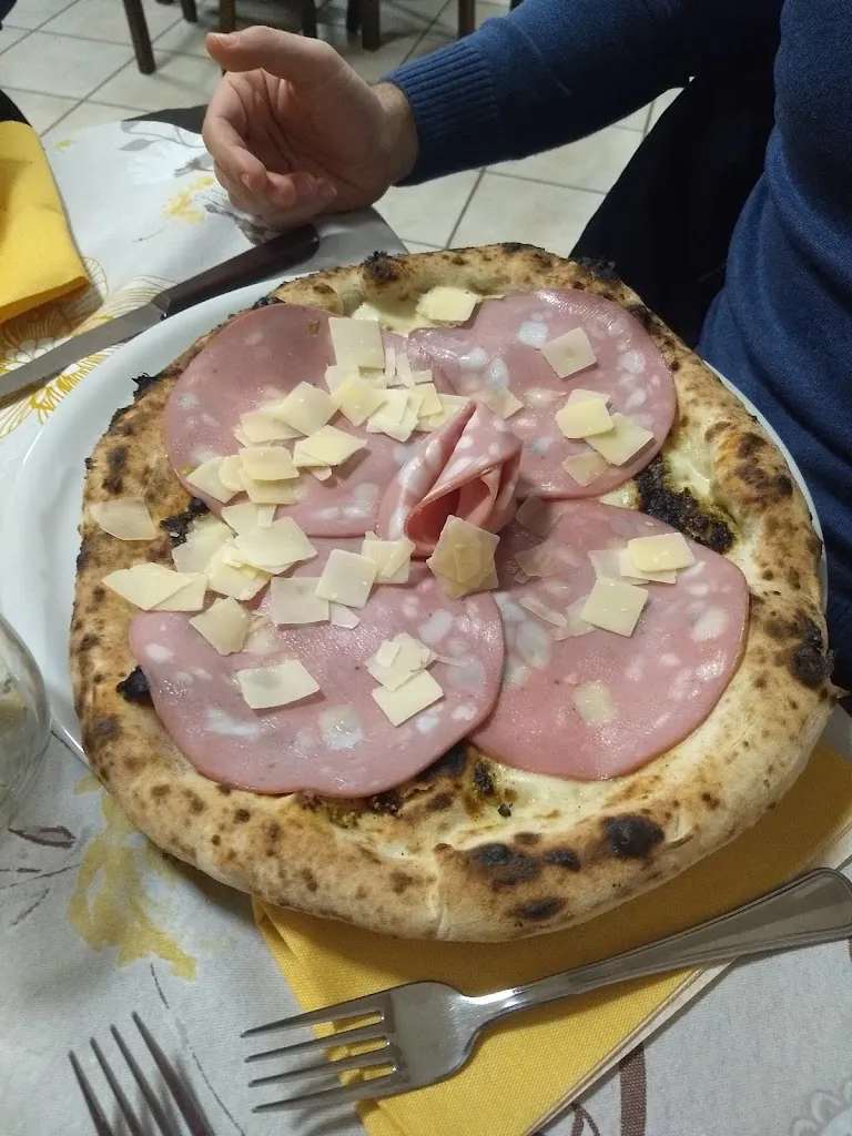 Pizzeria Antica Picentia_San Mango Piemonte_slider_image_3