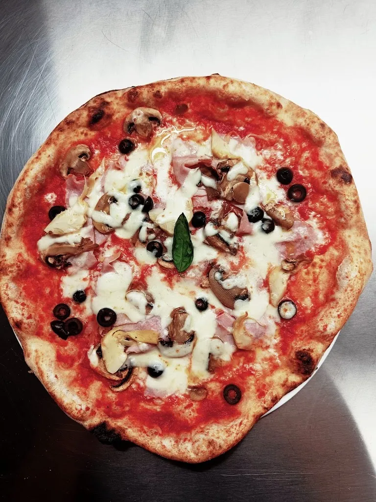 Bakery Pizza Quarantaquattro_San Marco dei Cavoti_slider_image_1