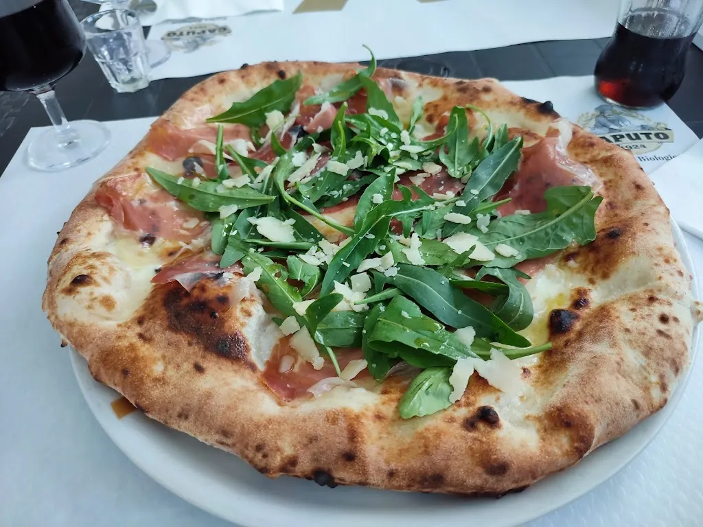 Nick Eberhard_Vigliena_San Giovanni a Teduccio_review