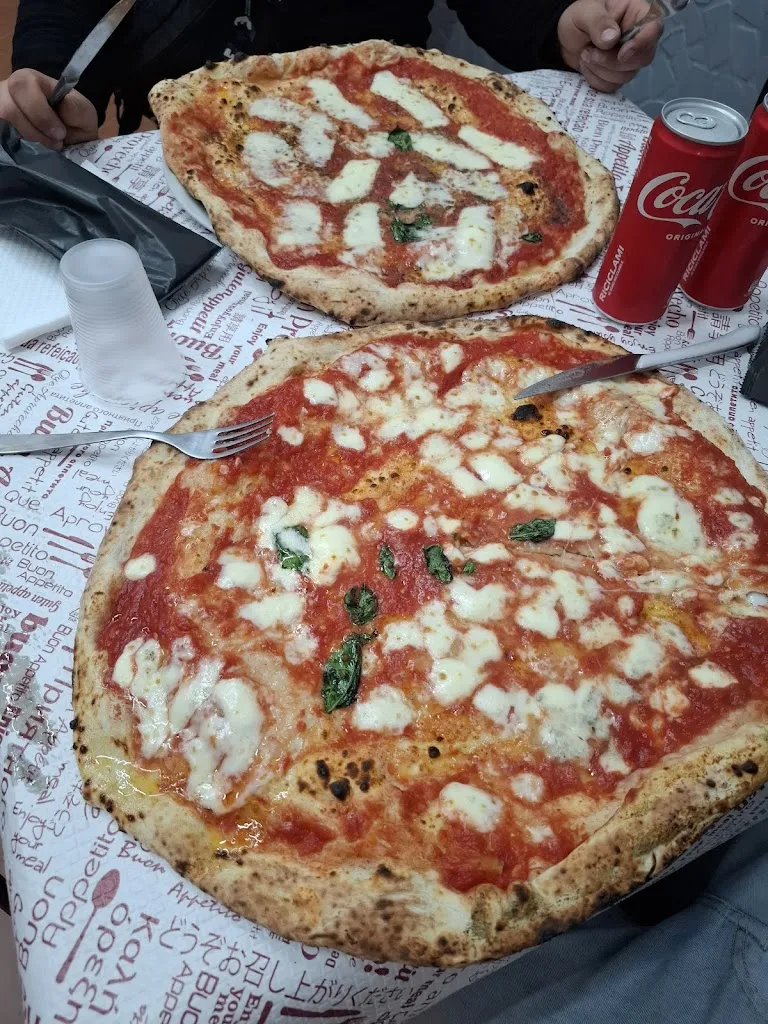 Pizzeria Tonino Di Nocerino Teresa restaurant in San Giovanni a Teduccio