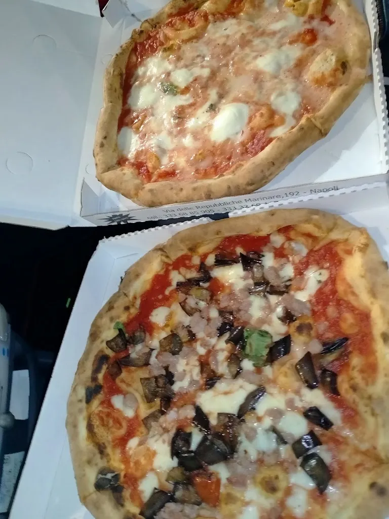 Trattoria e Pizzeria Addu' Pulecenella_San Giovanni a Teduccio_slider_image_3