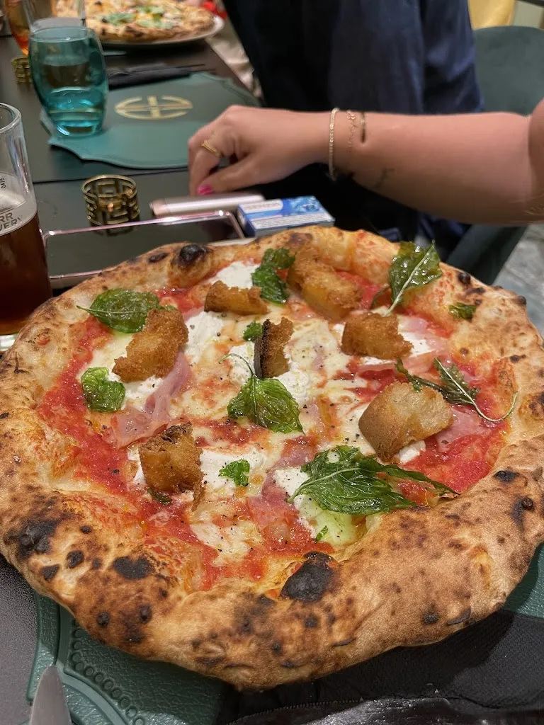 La boutique della pizza di Antonio Esposito_San Giovanni a Teduccio_slider_image_2