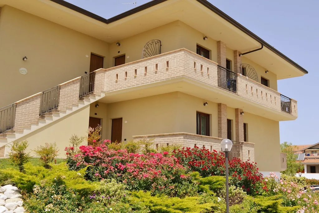 Eden Hotel Residence restaurant in Mozzagrogna