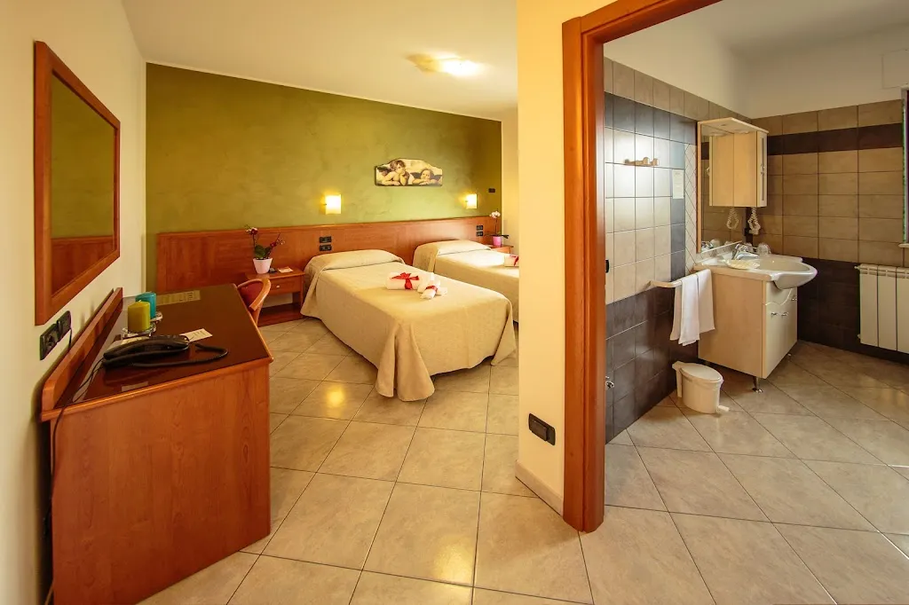 Eden Hotel Residence_Mozzagrogna_slider_image_3