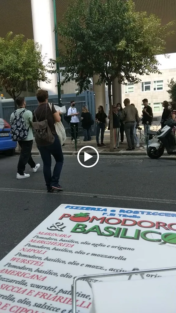 Pomodoroebasiliconapoli_San Giovanni a Teduccio_slider_image_2