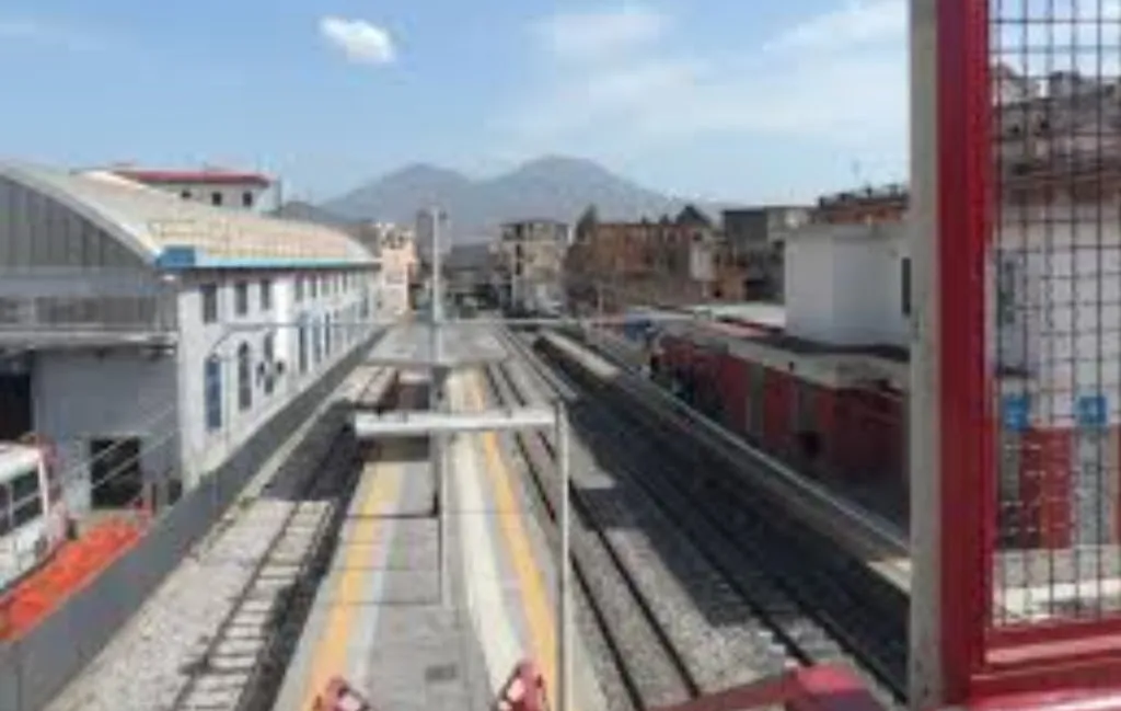 fabrizio montella_S. Giovanni a Teduccio_San Giovanni a Teduccio_recensione