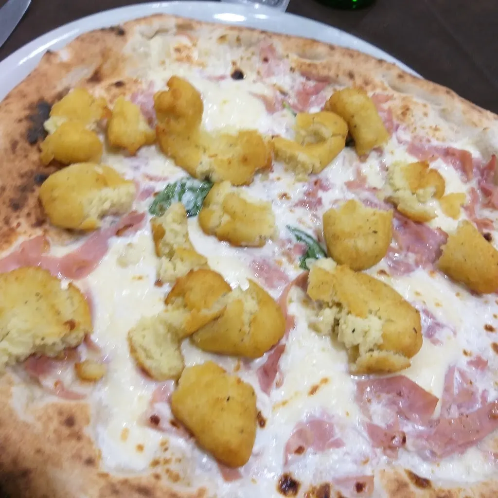 F.lli Castello Gran Trattoria Pizzeria_San Giovanni a Teduccio_slider_image_3