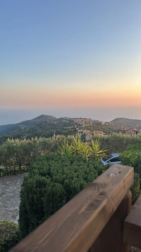 Martina Vangone_Alfea_San Mauro Cilento_review