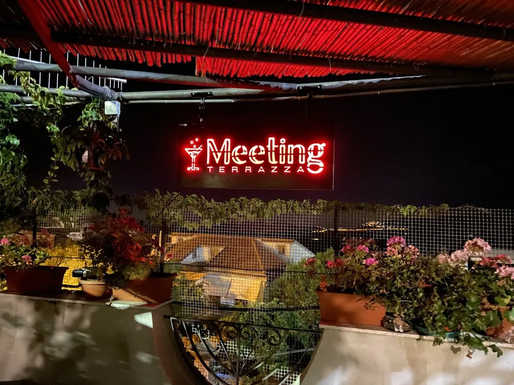Bar Meeting restaurant in San Mauro Cilento