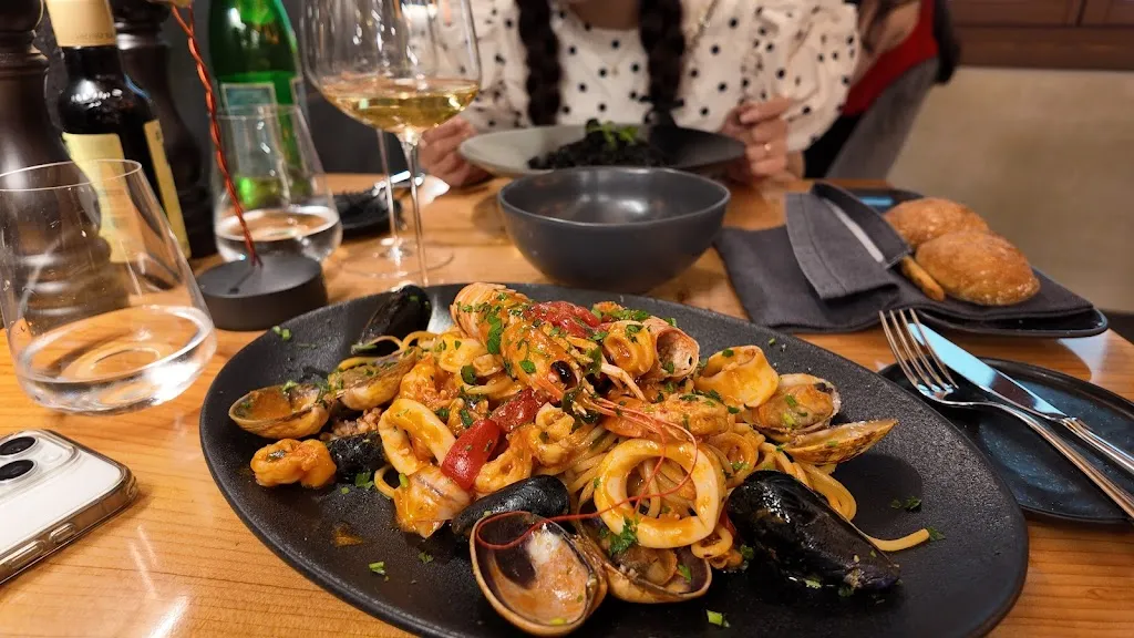 La Piazza Zone_San Marco_slider_image_3