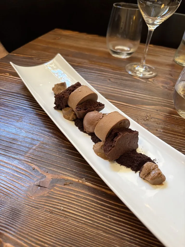 Dione Júnior_Ai Mercanti_San Marco_review