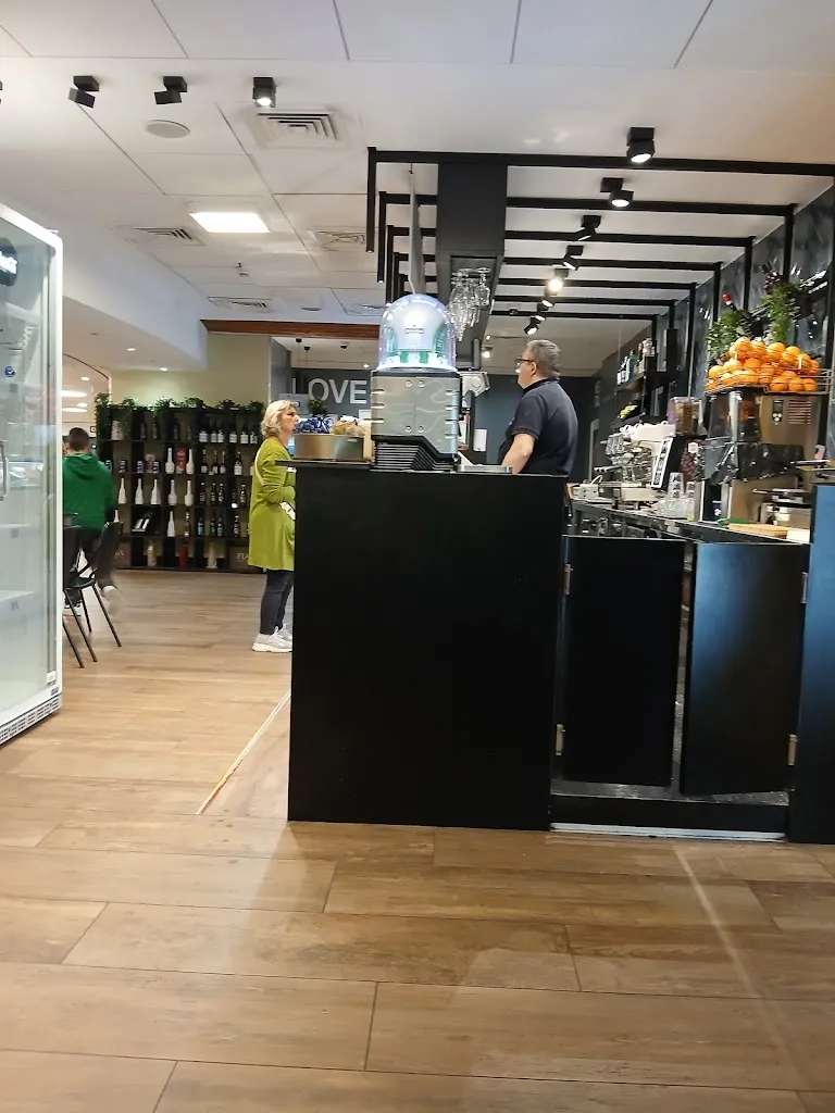 Omar Wadud_WorkEat_San Pietro a Patierno_review