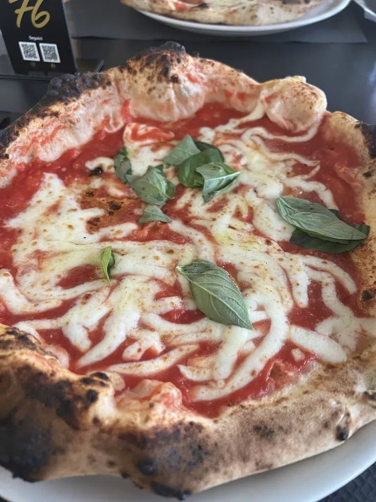 Oana Pavel_Fresco Trattoria Pizzeria Espresso Capodichino_San Pietro a Patierno_review