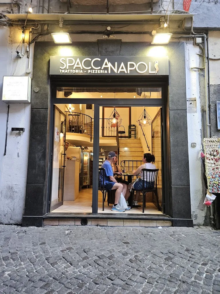 Trattoria e Pizzeria Spaccanapoli restaurant in San Pietro a Patierno