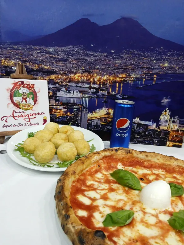 Pizzeria&Friggitoria f.lli Aurigemma dal 1999_San Pietro a Patierno_slider_image_1