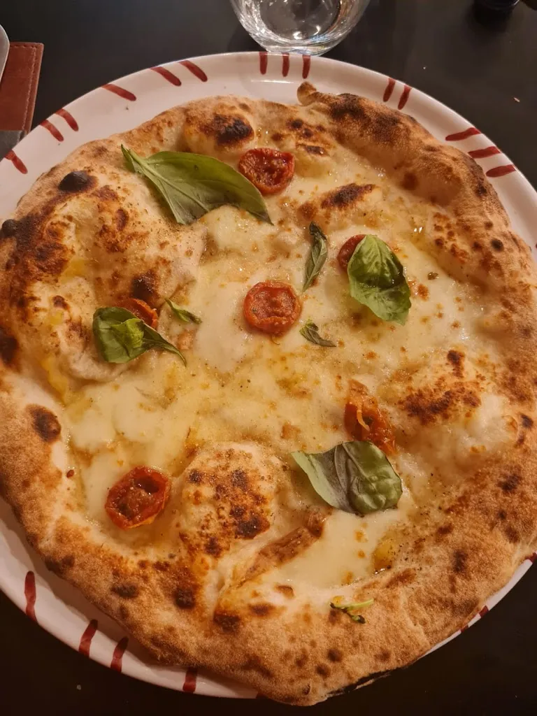 Sebastiano Bencivenga_Apprendista Pizzaiolo_San Nicola la Strada_recensione