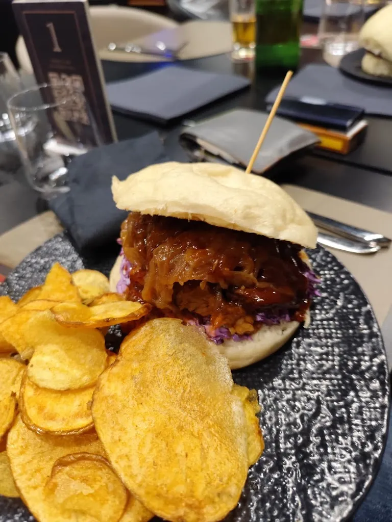 Veniu Pub_San Nicola la Strada_slider_image_3