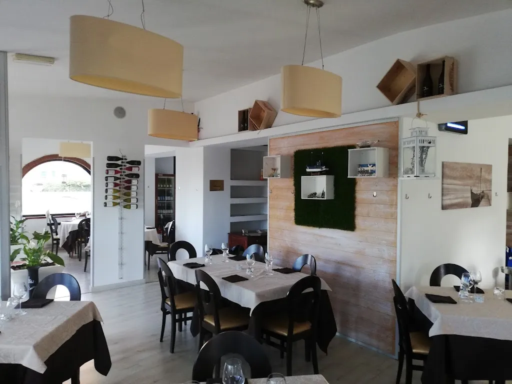 Pesceri' Montesilvano restaurant in Montesilvano Marina