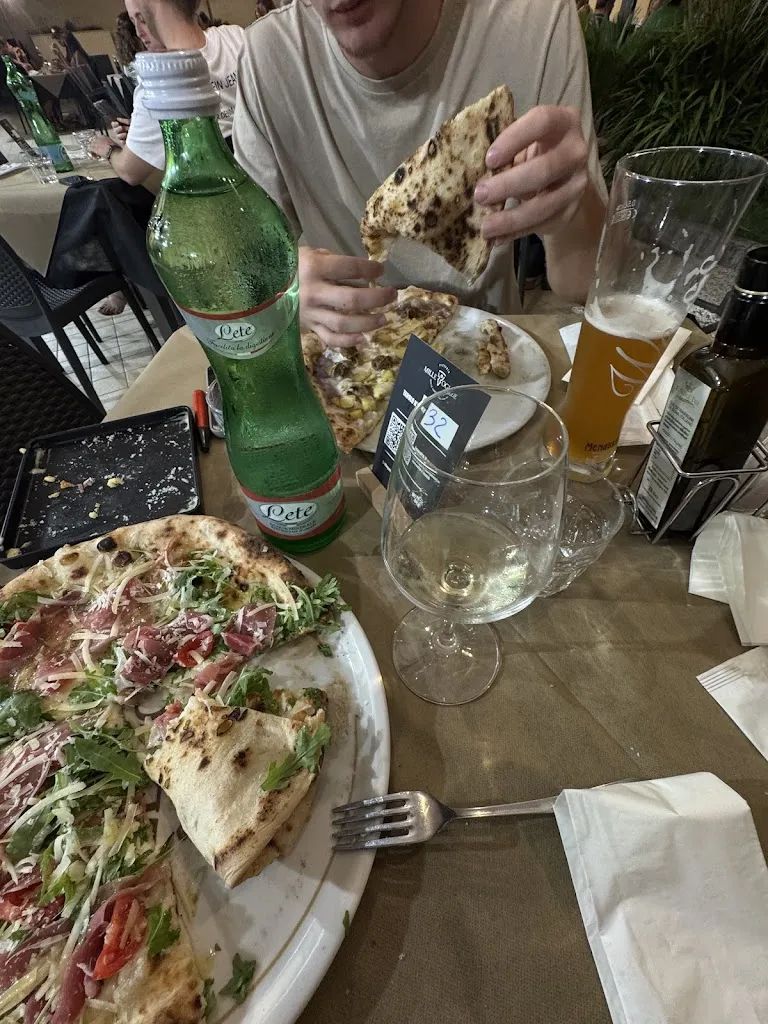 Vika Stepanova_Pizzeria Mille Voglie_San Nicola la Strada_review