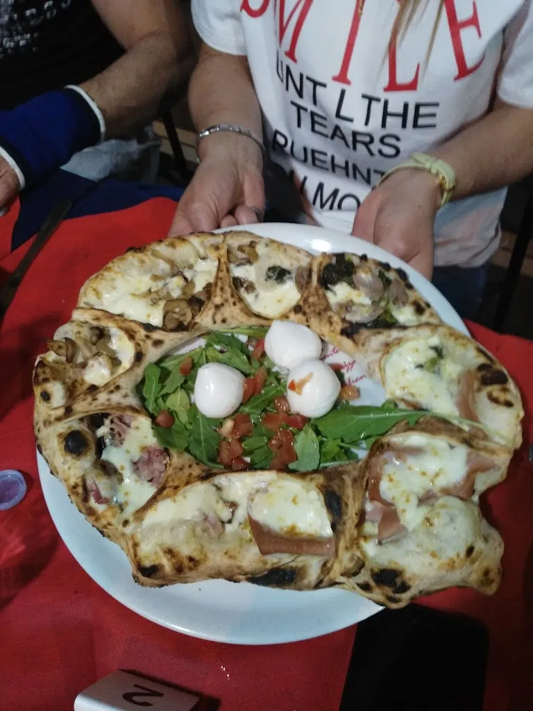 Menu_Pizzeria Everest_San Nicola la Strada_immagine_4