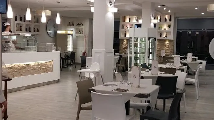 Tocco Bianco Ristorante & Pizzeria_San Nicola la Strada_slider_image_1
