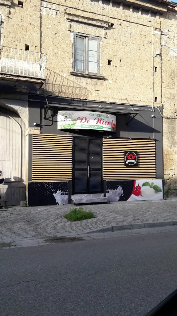 Rosamaria Ciaramella_Punto Vendita Caseificio De Nicola_San Nicola la Strada_review