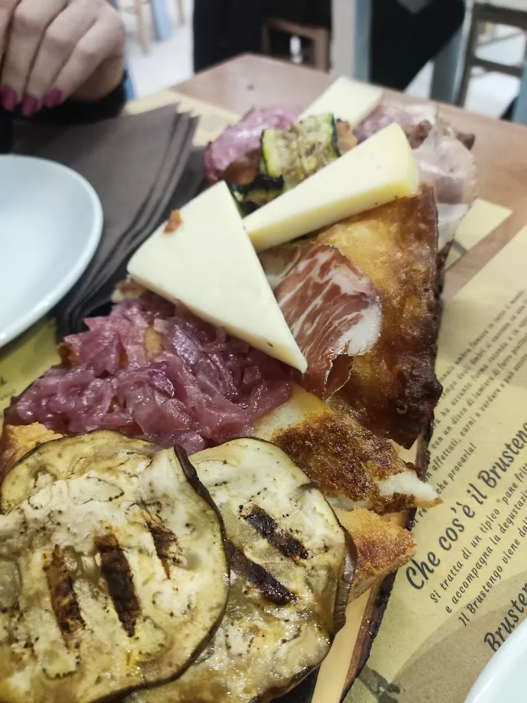 Luca Panarese_Epoca - Ristorante Pucceria Aperitivo_Montesilvano Marina_review