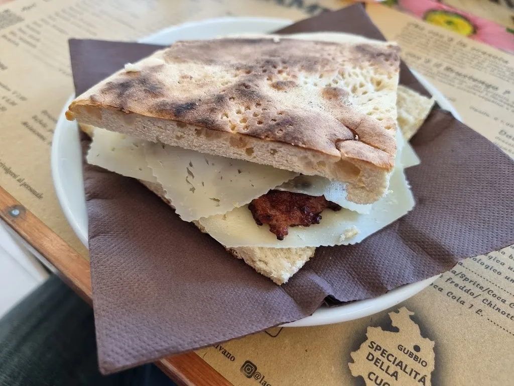 Epoca - Ristorante Pucceria Aperitivo_Montesilvano Marina_slider_image_3