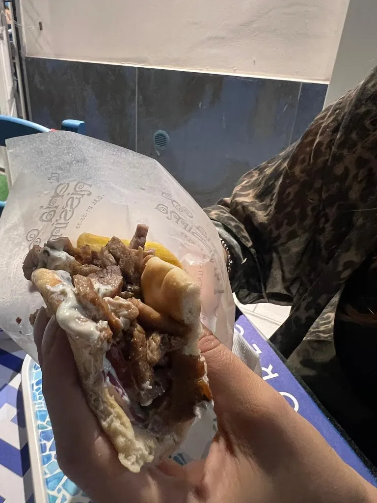 Noè Vitulano_YAMAS TAVERNA GRECA_San Vitaliano_review