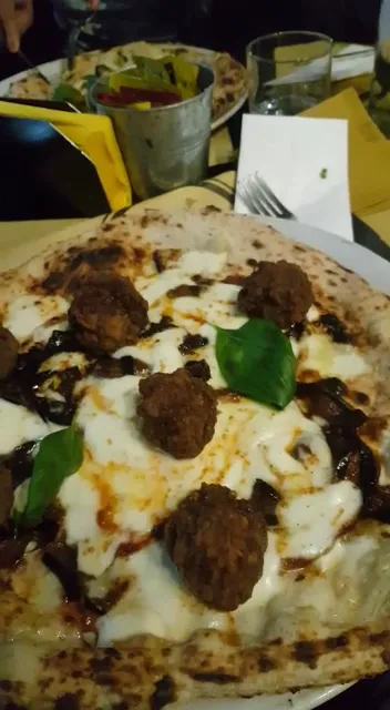 Britannia by Vagabondo_San Vitaliano_slider_image_2