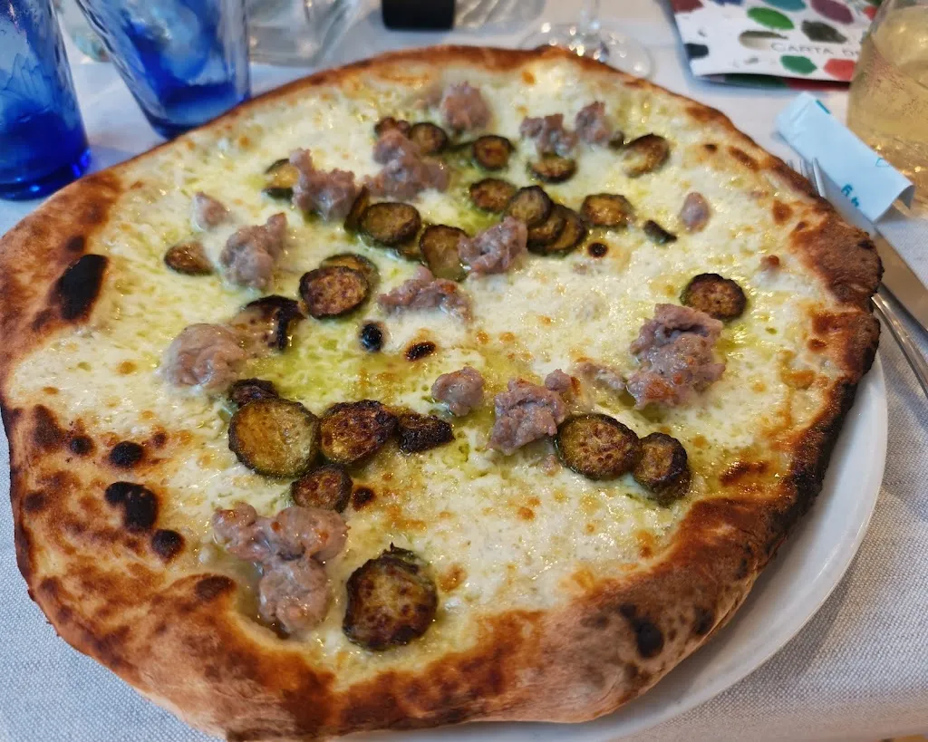 Mario Hase_Da Mimì - Ristorante Pizzeria Rosticceria_Sant'Agata sui Due Golfi_review