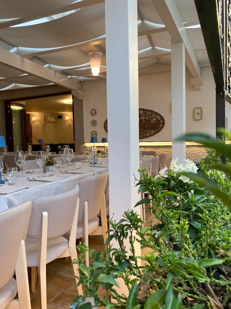 Da Mimì - Ristorante Pizzeria Rosticceria restaurant in Sant'Agata sui Due Golfi