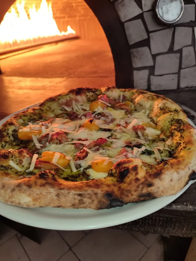 Migliaro Macelleria & Bistrot_San Valentino Torio_slider_image_3